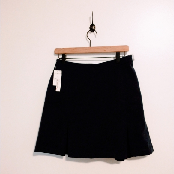 Tommy Hilfiger Dresses & Skirts - NWT Tommy Hilfiger navy blue pleated golf skirt, high waisted size 2